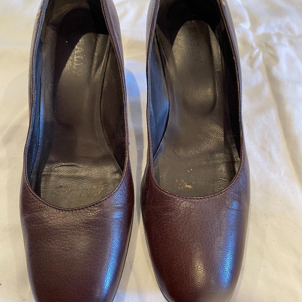 Bally Brown Leather Pumps